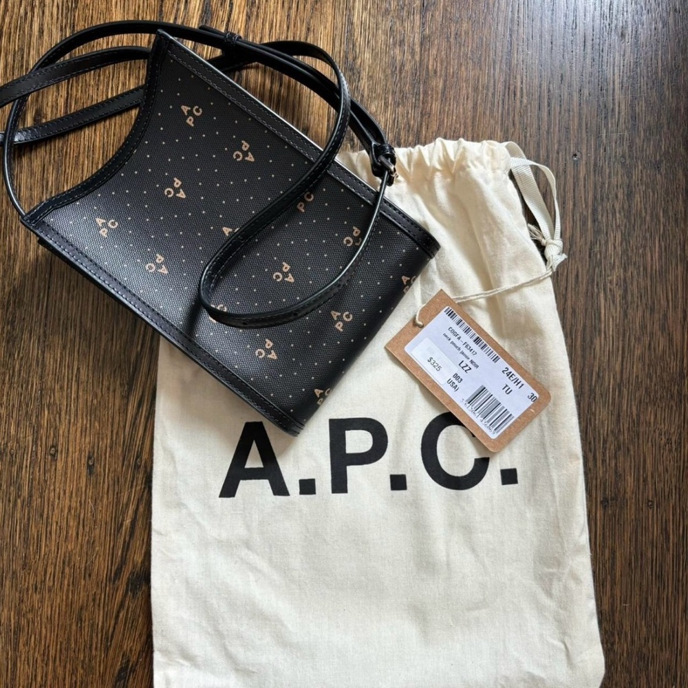 APC Jamie neck pouch